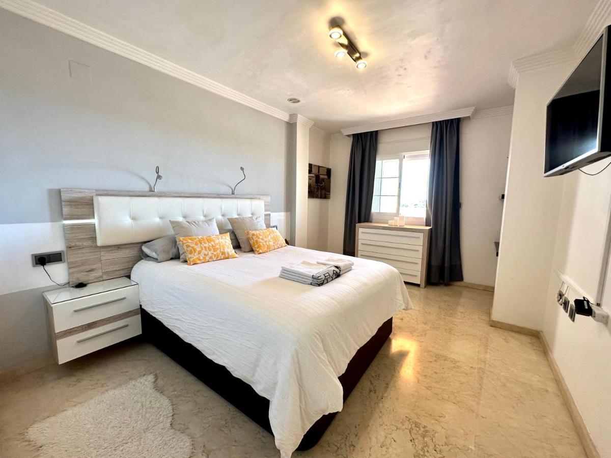 Moderno Apartamento Con Preciosas Vistas Al Mar En Urbanizacion Con Piscina - Rio Real 11 2G Marbella Exteriér fotografie