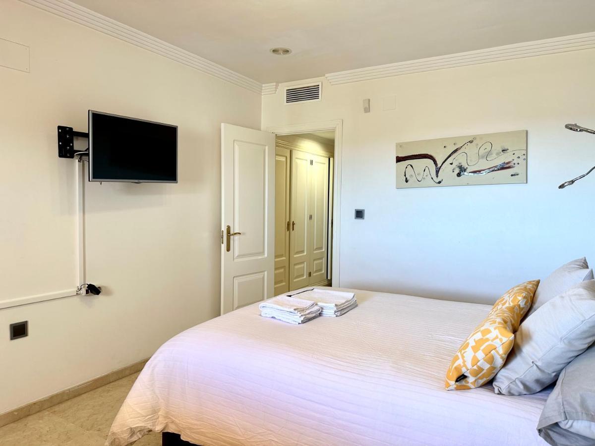 Moderno Apartamento Con Preciosas Vistas Al Mar En Urbanizacion Con Piscina - Rio Real 11 2G Marbella Exteriér fotografie