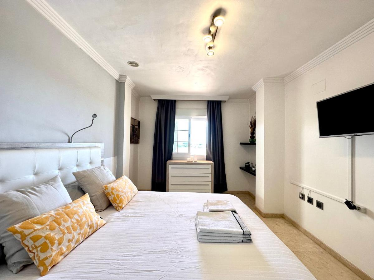 Moderno Apartamento Con Preciosas Vistas Al Mar En Urbanizacion Con Piscina - Rio Real 11 2G Marbella Exteriér fotografie